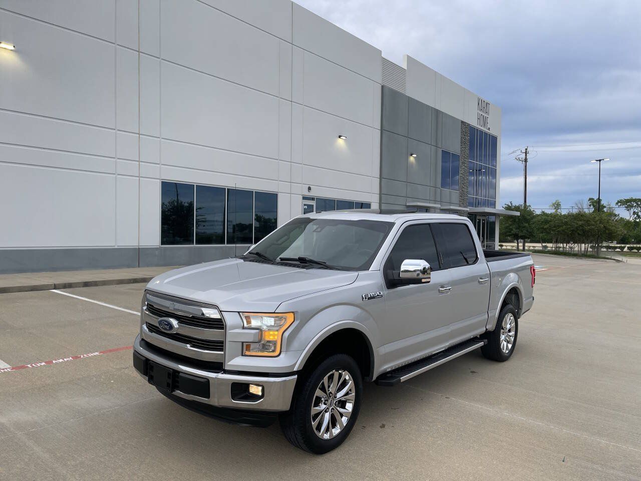 Used 2015 Ford F150 Lariat w/ Equipment Group 502A Luxury RWD image 13