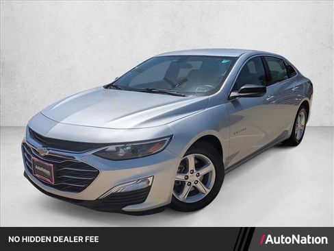 Used 2021 Chevrolet Malibu LS FWD image 1