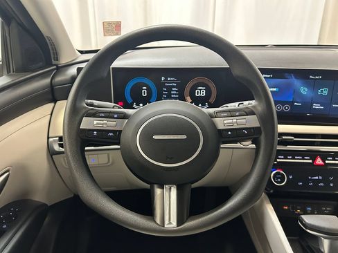 Used 2025 Hyundai Tucson SEL FWD image 8