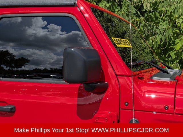 Certified 2022 Jeep Wrangler Sport AWD/4WD image 11