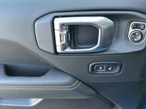 New 2026 Jeep Gladiator Sport AWD/4WD image 10