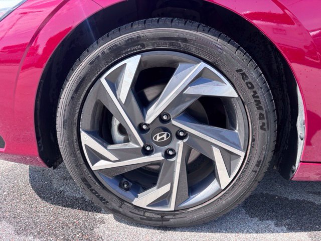 Used 2025 Hyundai Elantra SEL FWD image 10