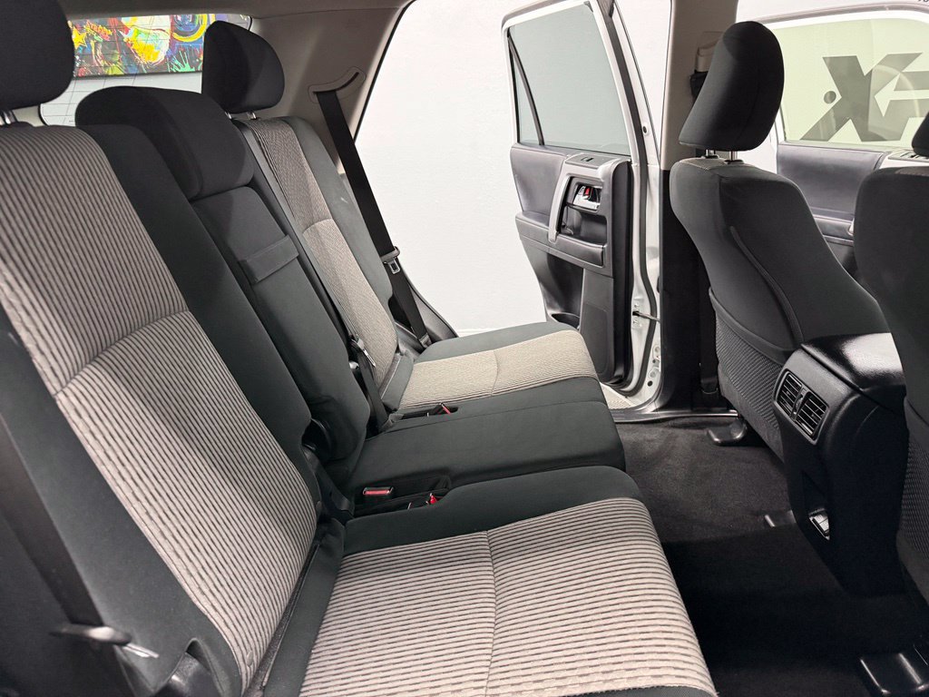Used 2024 Toyota 4Runner SR5 AWD/4WD image 44