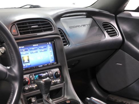 Used 2002 Chevrolet Corvette Coupe w/ Preferred Equipment Group1 image 86