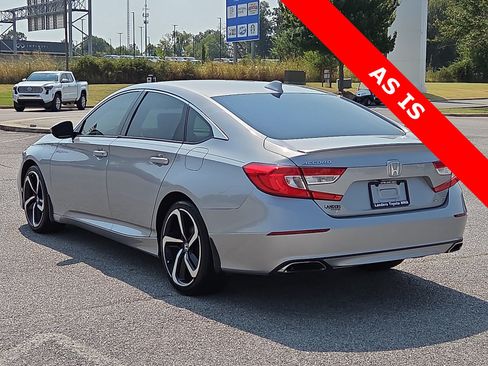 Used 2018 Honda Accord Sport image 4