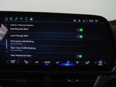 Used 2024 Chevrolet Equinox EV LT w/ LPO, Blackout Package image 38