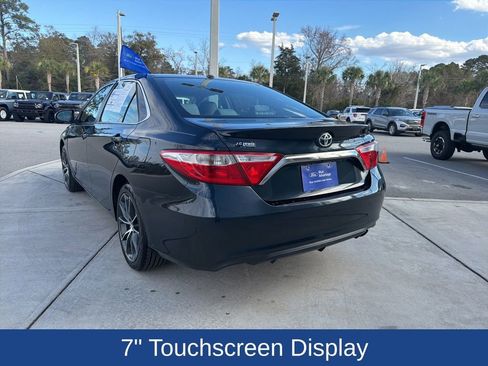 Used 2017 Toyota Camry XSE image 6