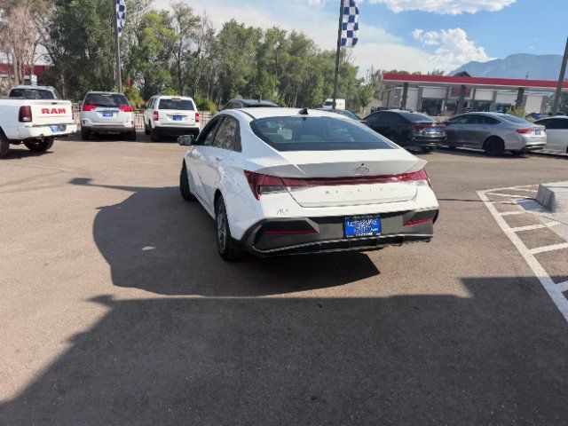 Used 2024 Hyundai Elantra SEL FWD image 13