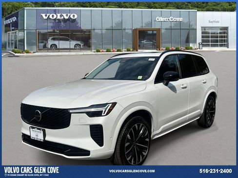 Used 2026 Volvo XC90 B6 Ultra w/ Protection Package AWD/4WD image 2