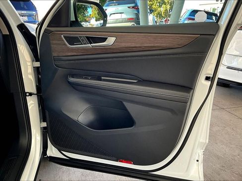 New 2026 Volkswagen Atlas SEL Premium R-Line image 28