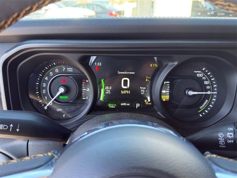 Used 2024 Jeep Wrangler Unlimited Sahara image 26