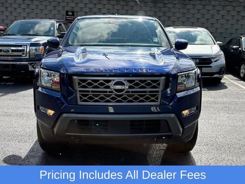 Used 2022 Nissan Frontier SV AWD/4WD image 3
