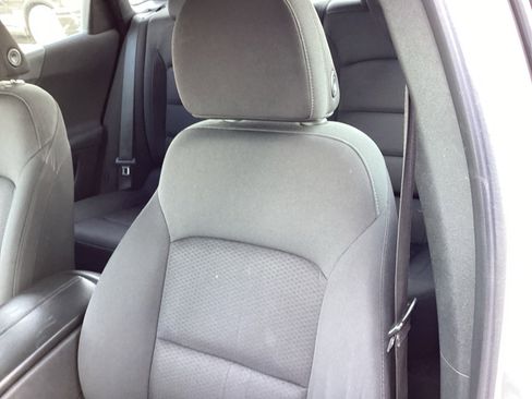 Used 2020 Chevrolet Malibu LT image 10