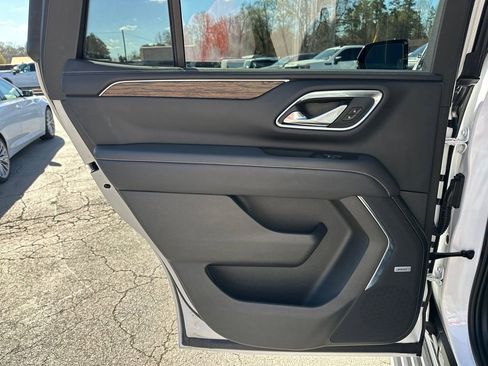 Used 2023 Chevrolet Tahoe Premier w/ Premium Package 2 image 22