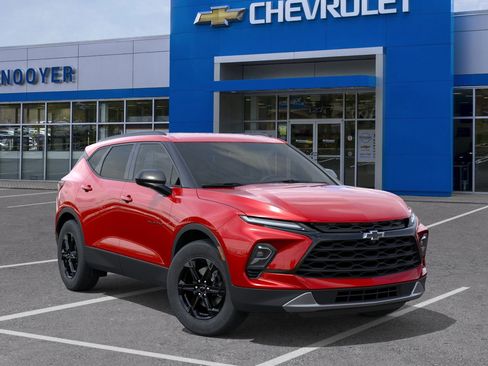 New 2025 Chevrolet Blazer LT w/ Midnight/Sport Edition image 31