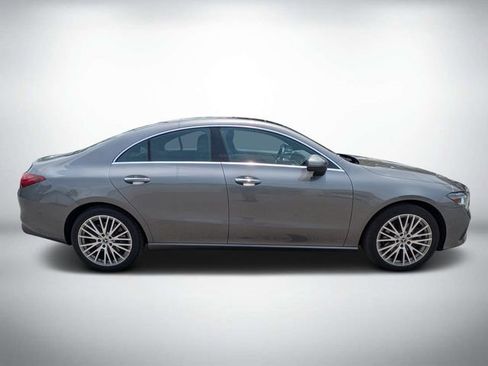 Used 2025 Mercedes-Benz CLA 250 4MATIC image 2