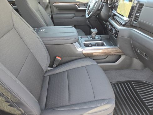 New 2026 Chevrolet Silverado 1500 LT image 10