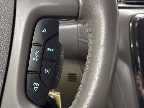 Used 2017 Buick Enclave Convenience image 26