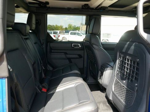 New 2025 Ford Bronco Badlands image 11