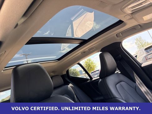 Certified 2025 Volvo XC40 B5 Plus image 14
