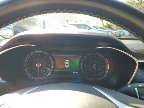 Used 2021 Genesis G70 2.0T Sport image 19