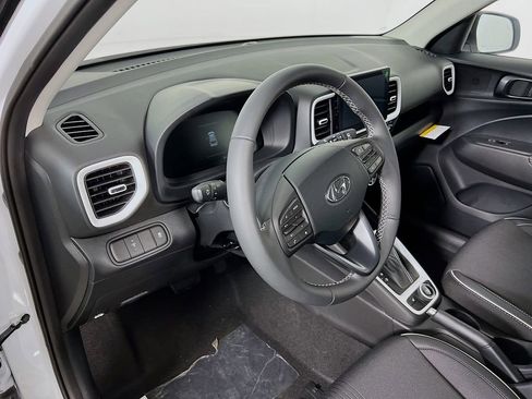New 2026 Hyundai Venue SEL image 8