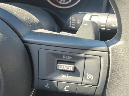 Used 2023 Nissan Rogue S AWD/4WD image 28