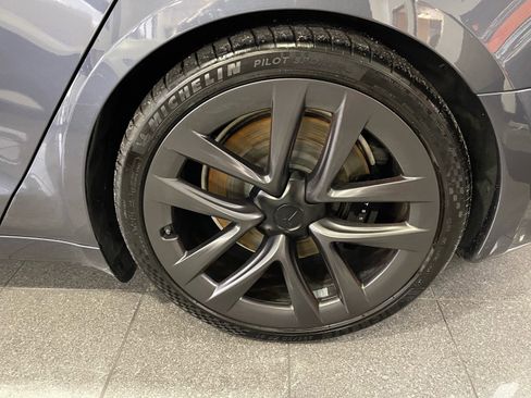 Used 2021 Tesla Model S Plaid image 23