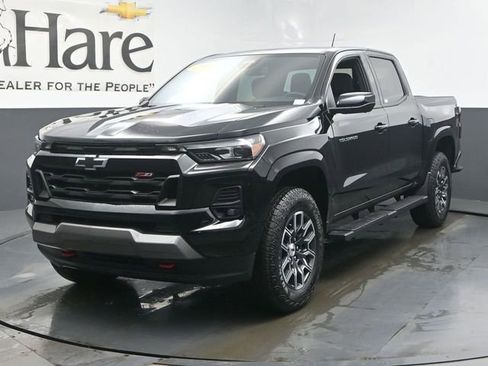 Used 2024 Chevrolet Colorado Z71 w/ Z71 Convenience Package 2 AWD/4WD image 33