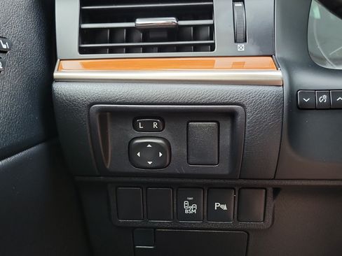Used 2014 Lexus ES 300h w/ Luxury Package w/Bamboo Trim FWD image 15