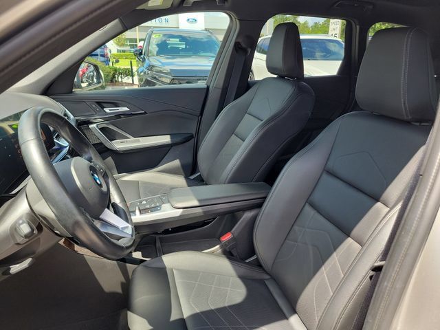Used 2025 BMW X1 xDrive28i AWD/4WD image 17