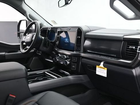 New 2026 Ford F250 Lariat w/ Black Appearance Package AWD/4WD image 30