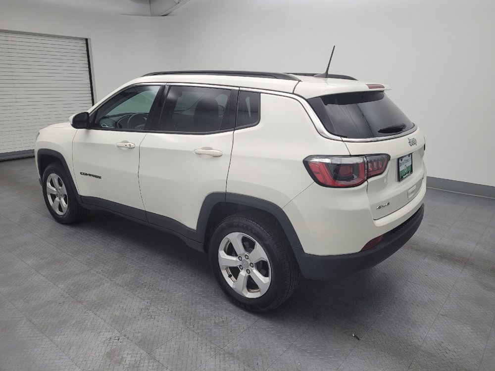 Used 2018 Jeep Compass Latitude w/ Popular Equipment Group AWD/4WD image 3