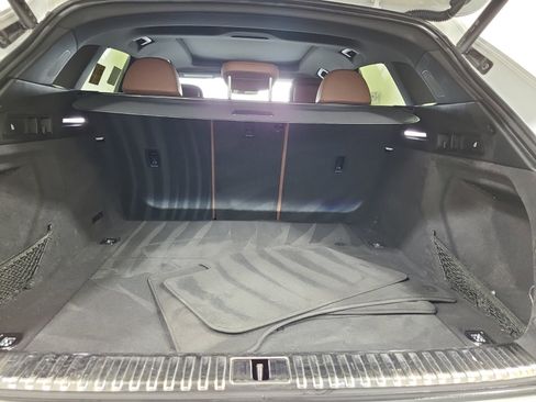 Used 2022 Audi e-tron Premium Plus w/ Premium Plus Package image 13