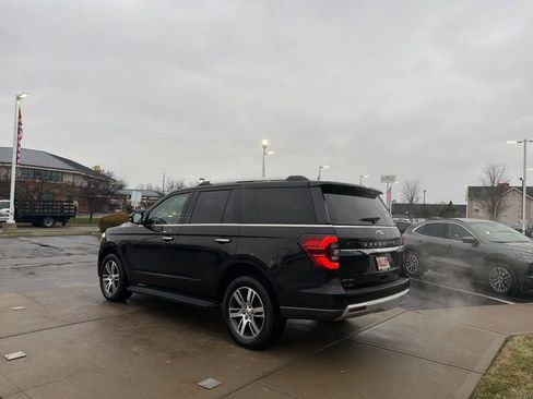 Used 2024 Ford Expedition Limited image 5