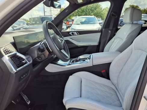 Used 2026 BMW X5 M60i AWD/4WD image 18