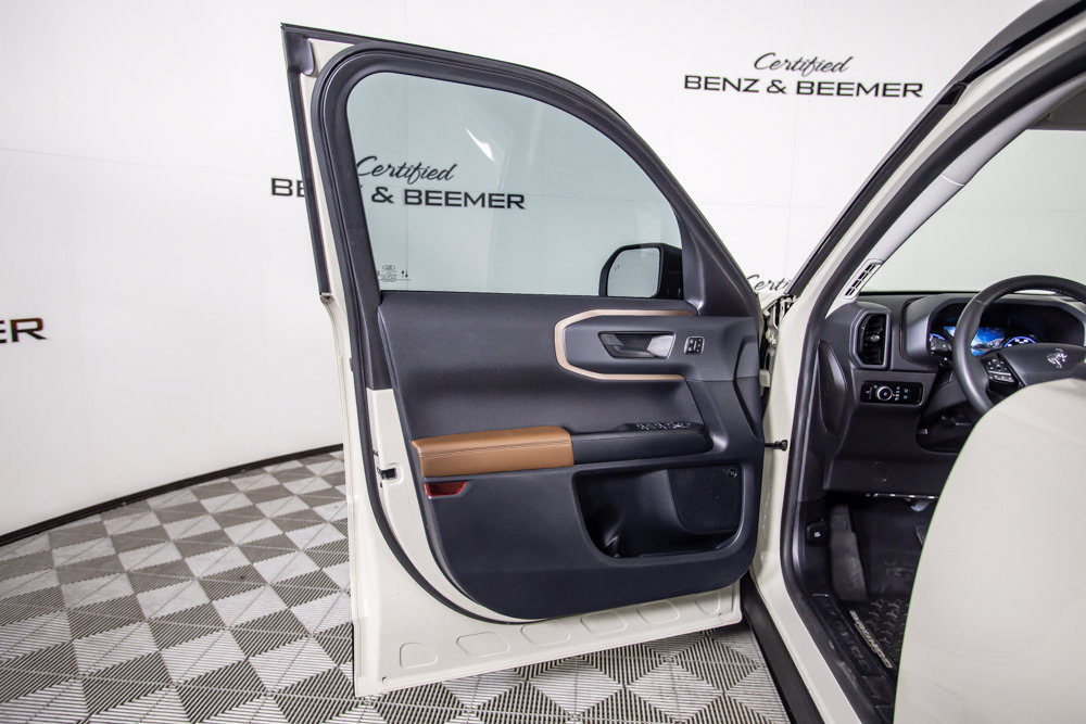 Used 2024 Ford Bronco Sport Outer Banks w/ Tech Package AWD/4WD image 17