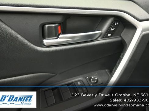 Used 2020 Toyota RAV4 XLE Premium AWD/4WD image 24