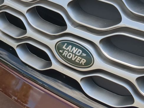 Certified 2026 Land Rover Discovery Limited Edition AWD/4WD image 12