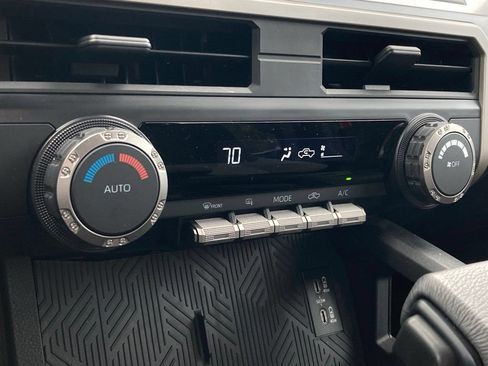 Used 2025 Toyota Tacoma TRD Off-Road AWD/4WD image 26