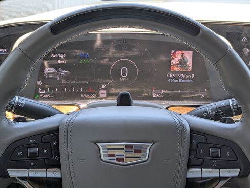 Used 2022 Cadillac Escalade Premium Luxury Platinum image 12