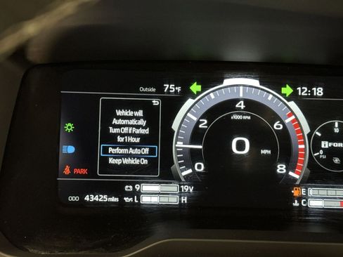 Used 2023 Toyota Sequoia Capstone AWD/4WD image 18