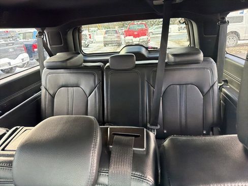 Used 2021 Ford Expedition Max Limited image 13