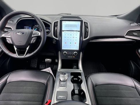 Certified 2024 Ford Edge ST-Line AWD/4WD image 16
