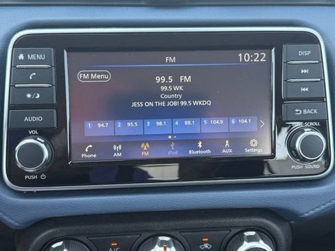 Used 2025 Nissan Versa SV FWD image 24
