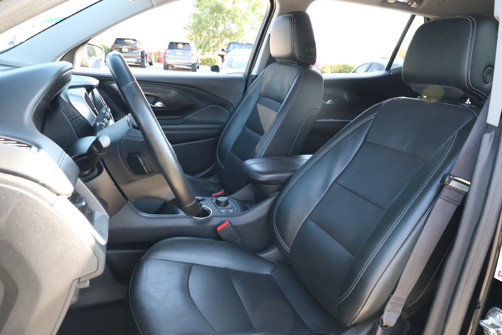 Used 2024 GMC Terrain SLT AWD/4WD image 27