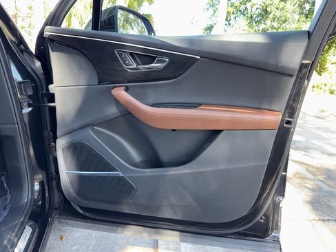 Used 2021 Audi Q7 3.0T Premium Plus image 20