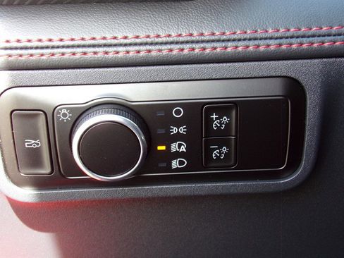 Used 2025 Ford Mustang GT Premium image 39