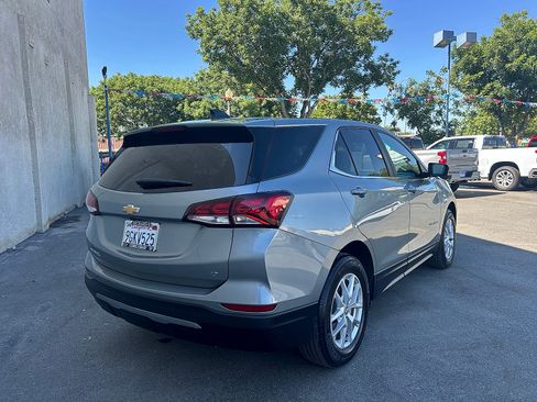 Used 2023 Chevrolet Equinox LT FWD image 3