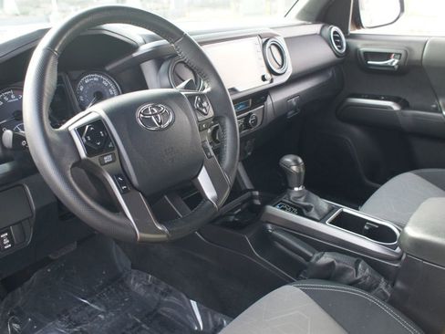 Used 2023 Toyota Tacoma TRD Sport image 13